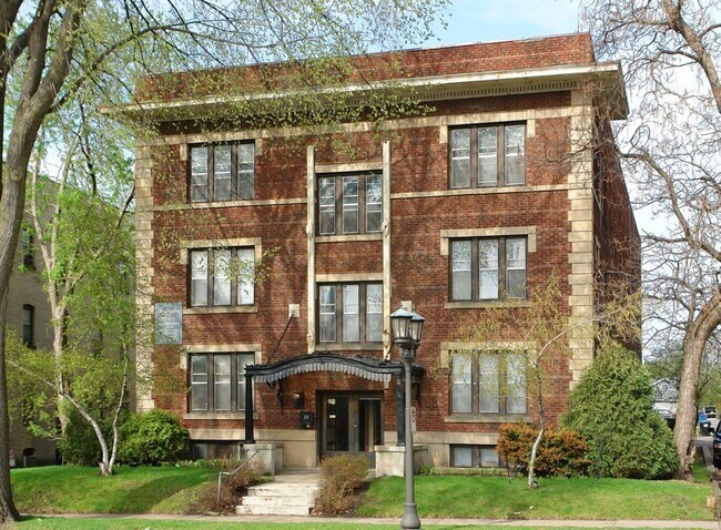 apartments for rent for less than 1 000 in saint paul mn forrent com