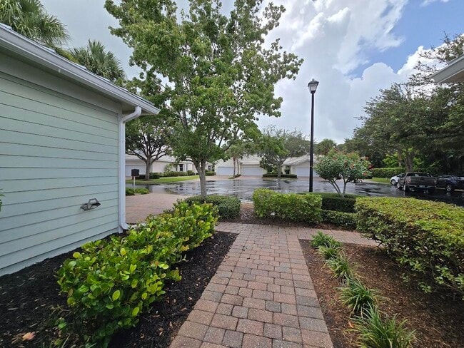 Photo - 1463 SE Tidewater Pl