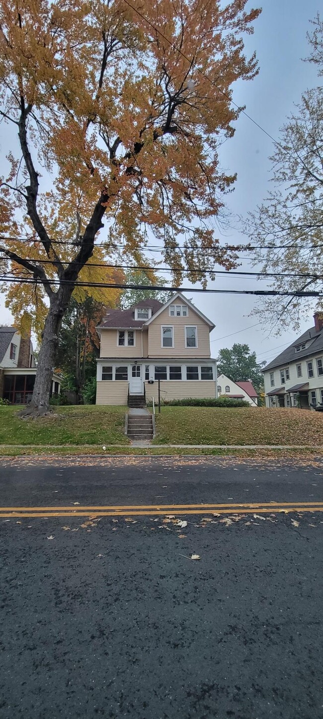 Photo - 118 Warrenton Ave Apartments Unit 3