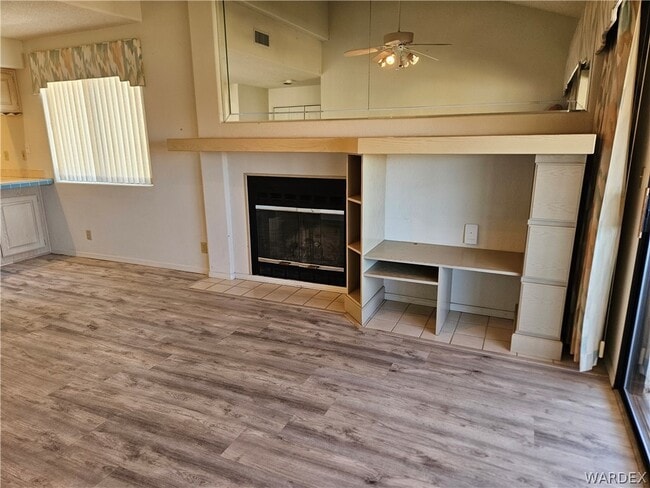 Photo - 2022 Merrill Ln Unidad 5A