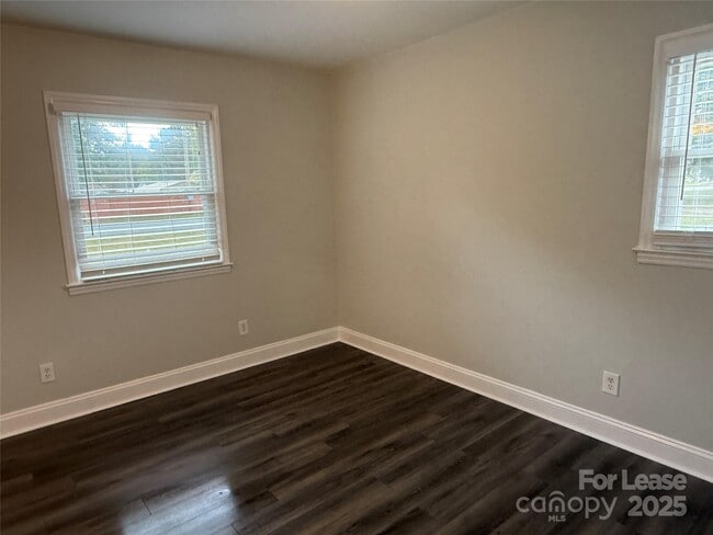 Photo - 6202 Clearwater Dr