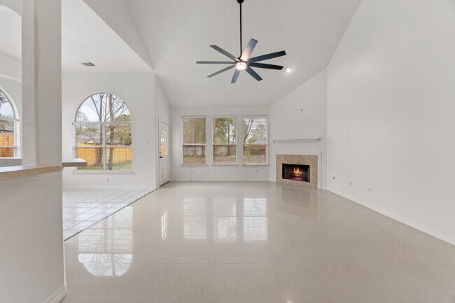 Photo - 910 Box Elder Dr