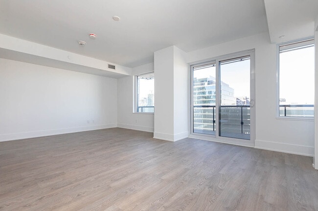 Photo - 480 Front St W Unité 1004