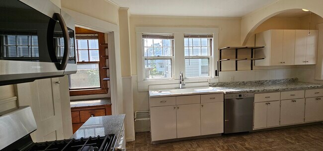 Photo - 28 Rawson Rd Unit 1