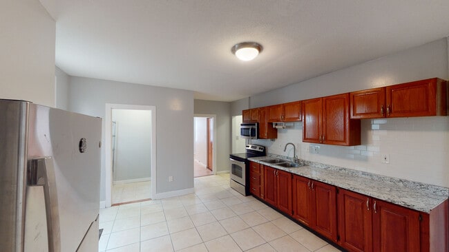Building Photo - 25 Lamartine St Unit 1