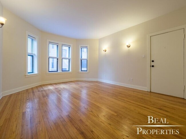 Photo - 0 bedroom in CHICAGO IL 60613 Unit W2