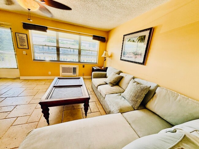 Photo - 159 Sussex H