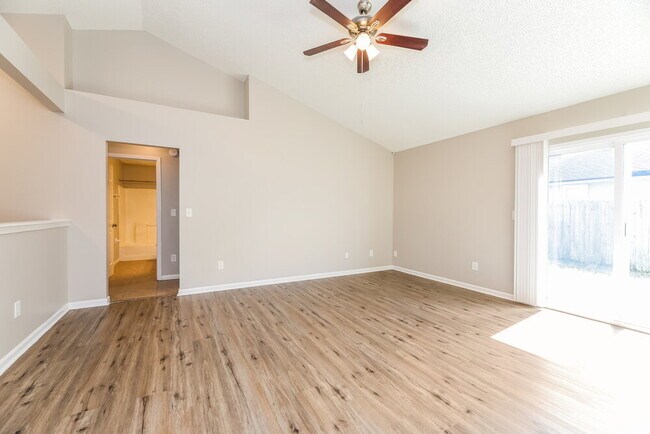Photo - 1786 Sheraton Lakes Cir