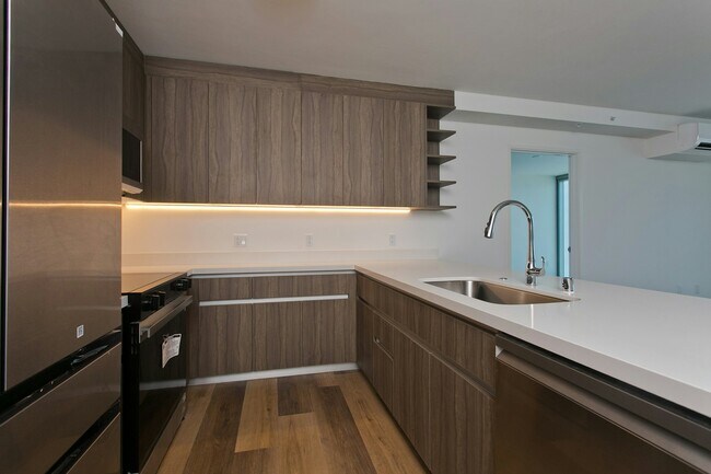 Photo - 1515 Liona St Unit 3102