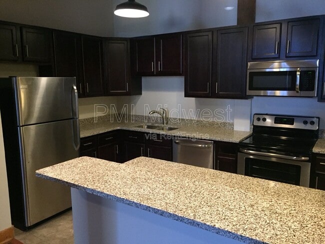 Photo - 501 Madison Ave Unit 211