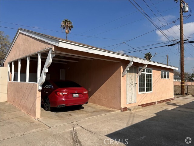 Building Photo - 9581 Alder Ave Unit 4 Rental