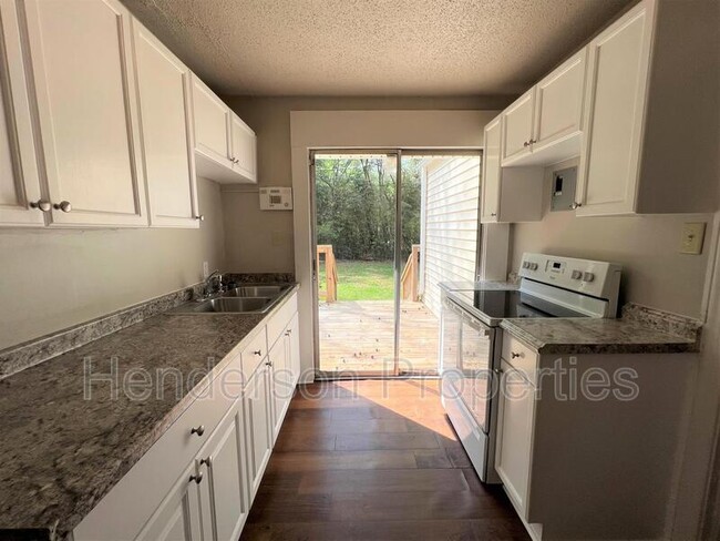 Photo - 1256 Edgewood Rd