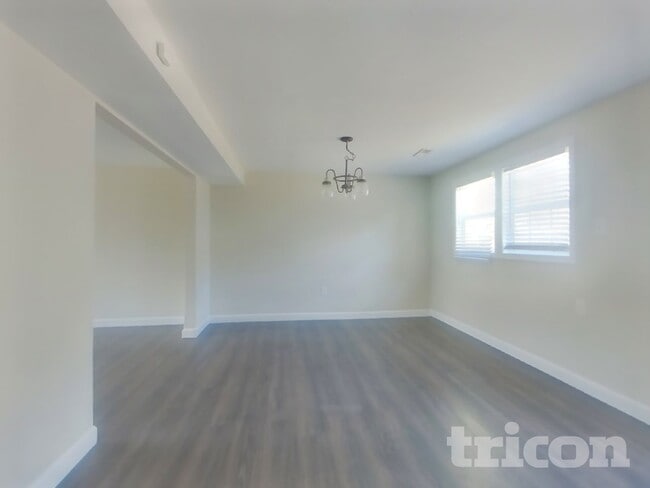 13 Cardigan Ct