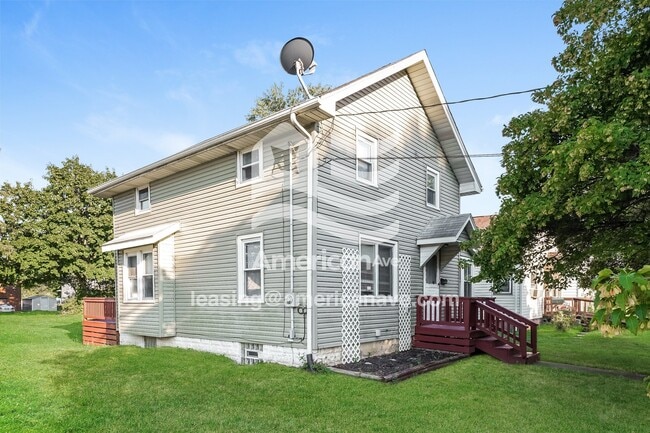 Photo - 139 Conrad St