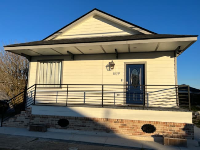 Photo - 1839 Louisa St