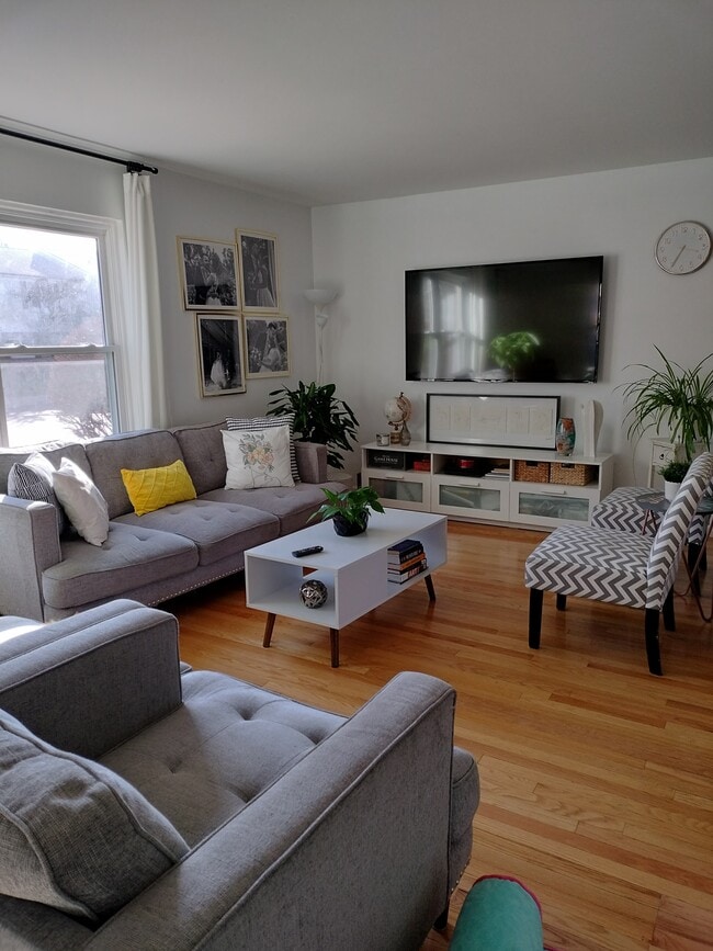 Photo - 3486 Burbank Dr