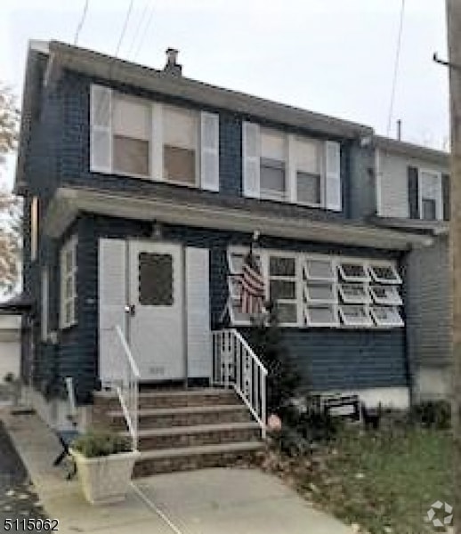 Building Photo - 522 Locust Ave Rental