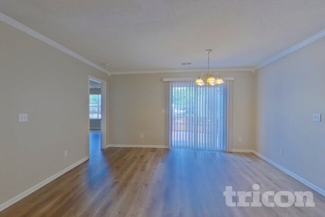 Photo - 61 Bluebead Ct