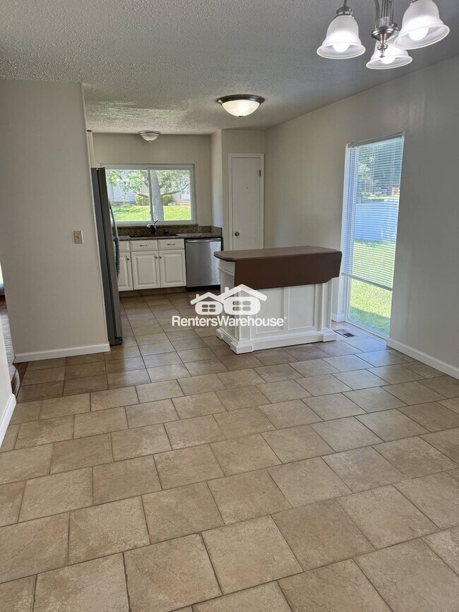 Photo - 2009 Grinnell Terrace