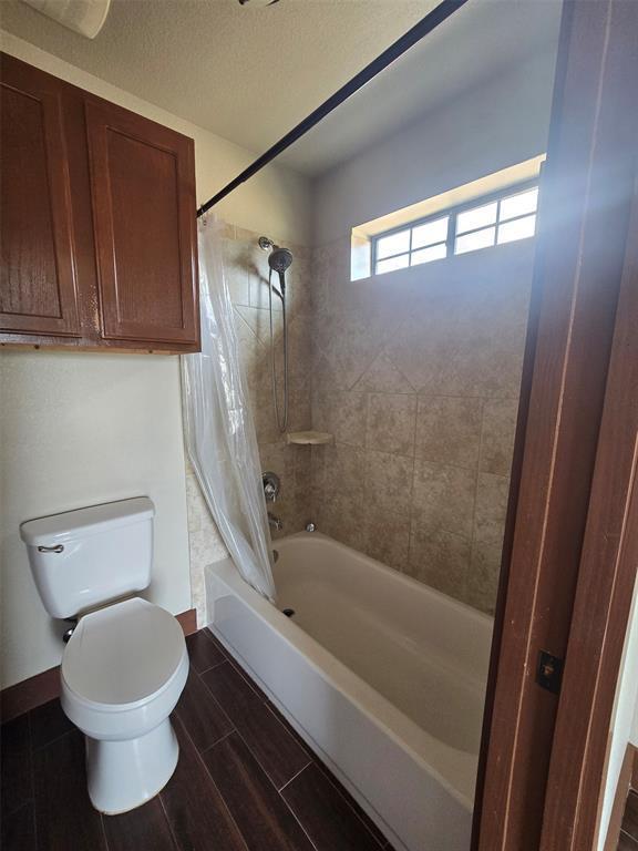 Photo - 143 Spring Hollow Trail