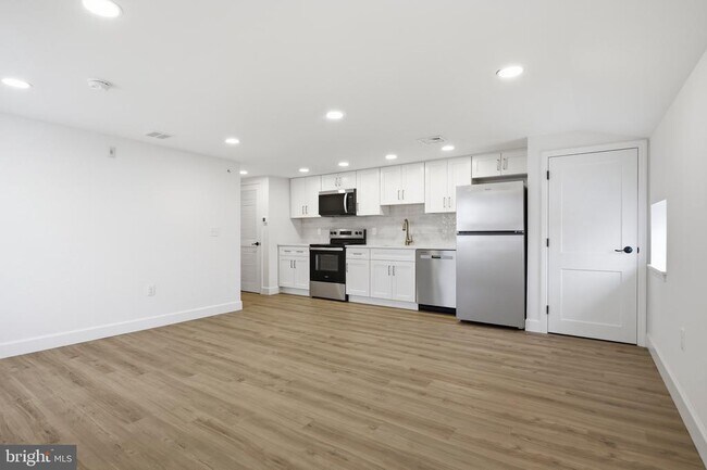 Photo - 100 W Front St Unit 3A