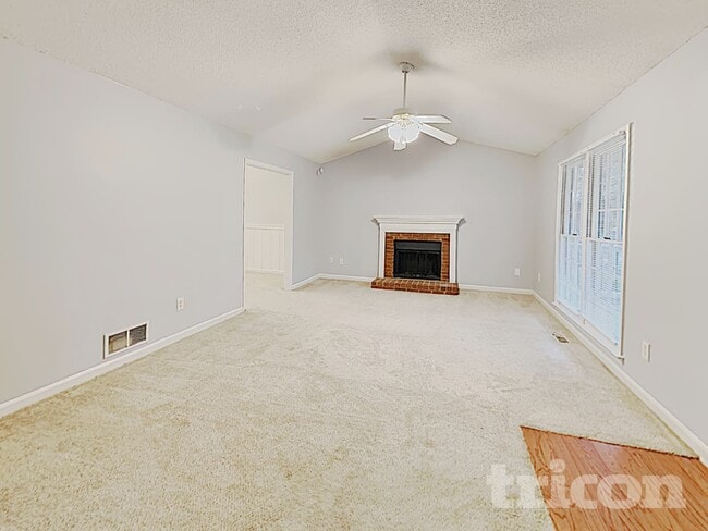 Photo - 5394 Telford Ct