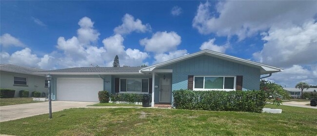 Building Photo - 1435 Santa Clara Dr