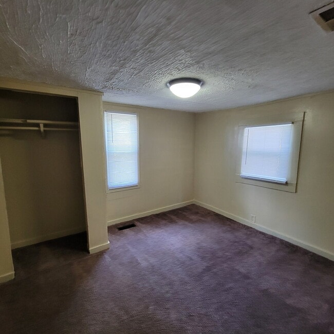 Near Southeast 3BR/2BA Home for Rent!