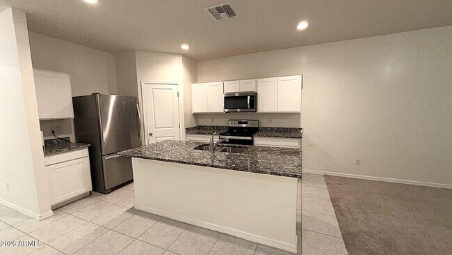 301 S Soledad Ln