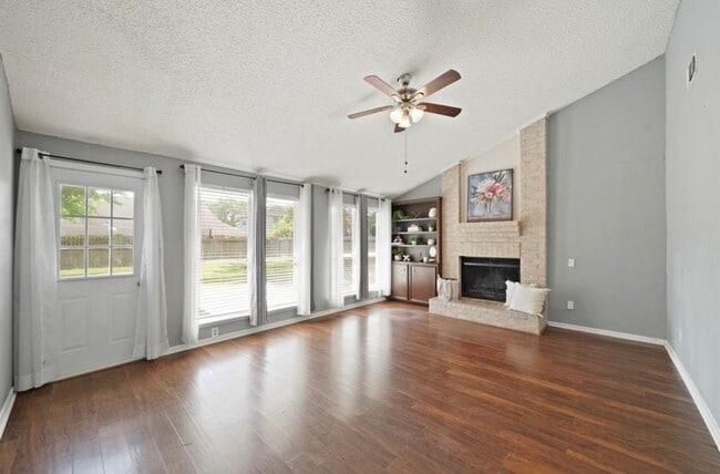 Photo - 3210 Pebble Lake Dr