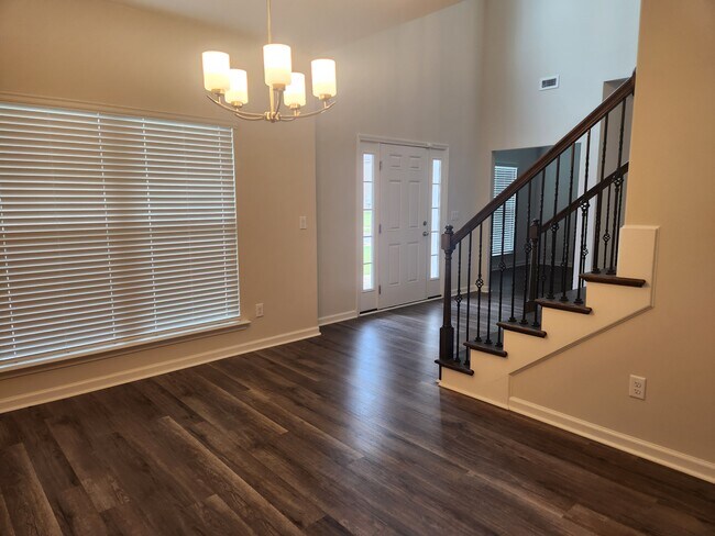 Photo - 271 Chestnut Dr