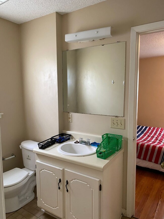 Photo - 114 Helen Cir Unidad 114 Helen A