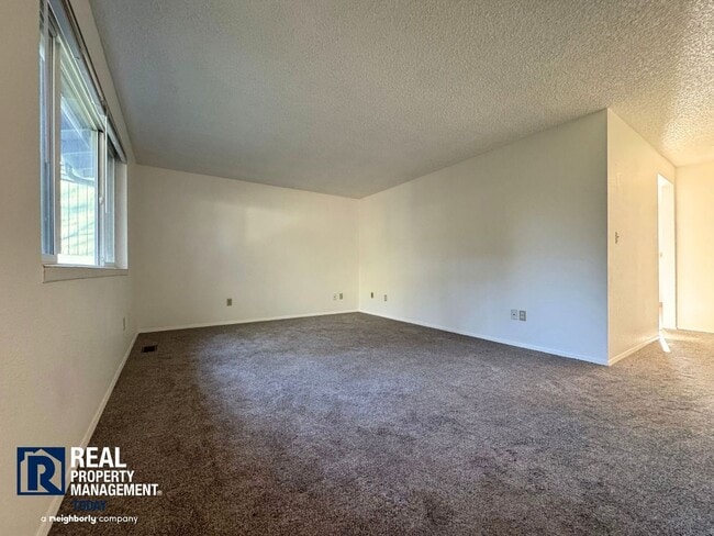 Photo - Call - 4502 &amp; 4504 (Olympic Group) Unit 4502