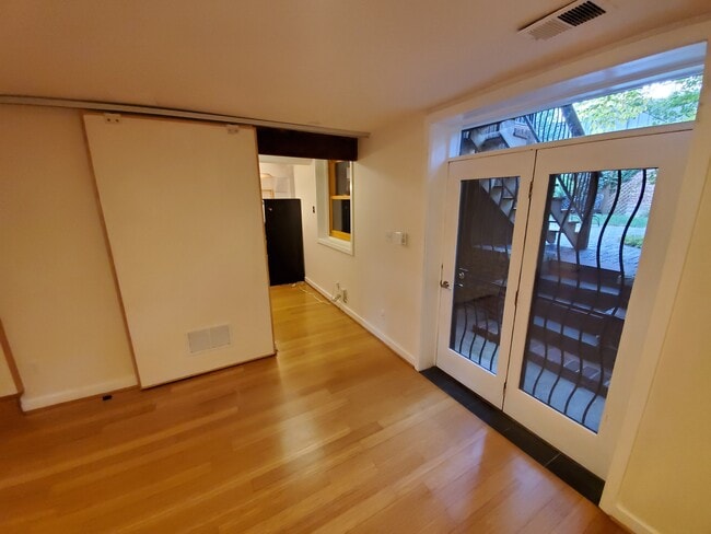 Sliding door to kitchen - 2506 Cliffbourne Pl NW Unit APT B
