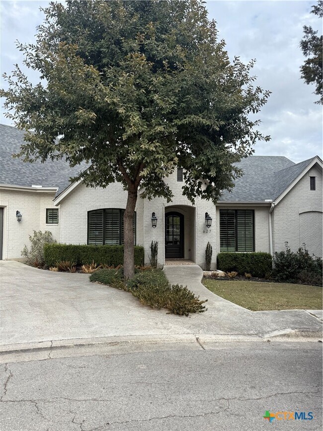 Photo - 627 Mission View Ct