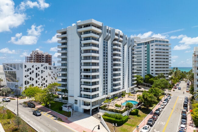Photo - Portugal Towers Condominiums