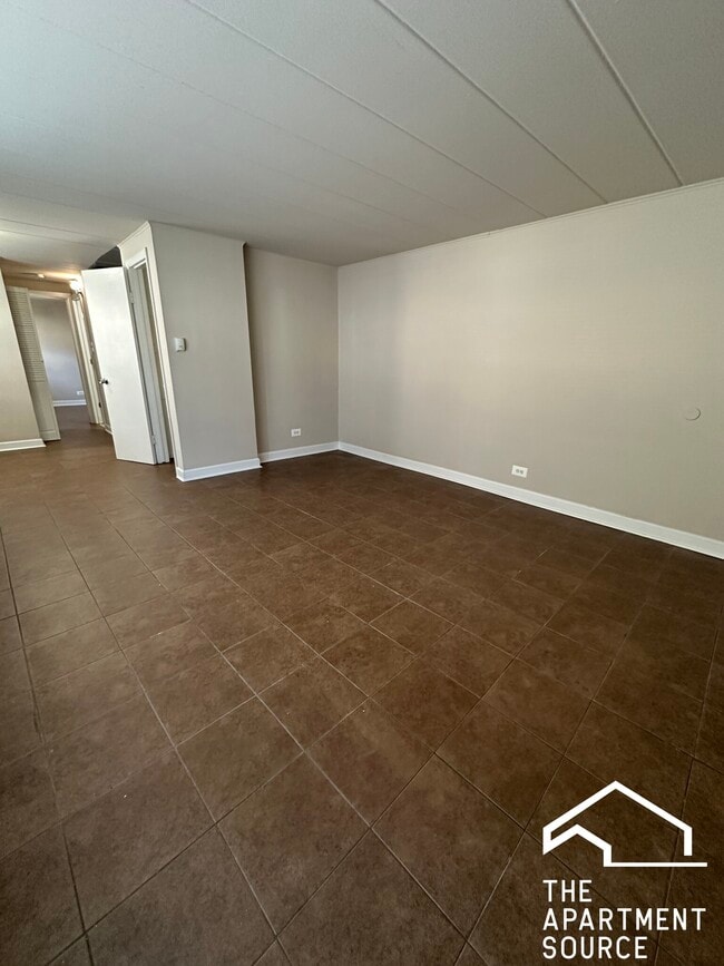 Photo - 9620 Ivanhoe Ave Unit 7