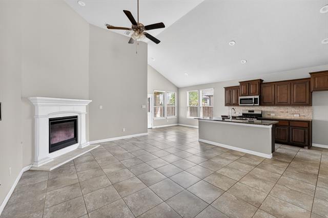 Photo - 1133 Belsay Ln