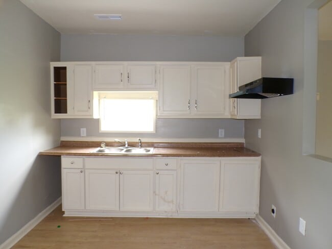 Photo - 630 77th St S