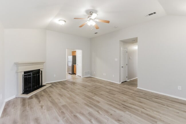 Photo - 1504 Taylor Dr