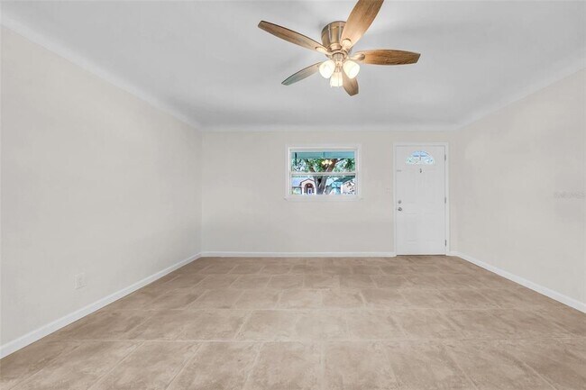 Photo - 9046 1st St N House