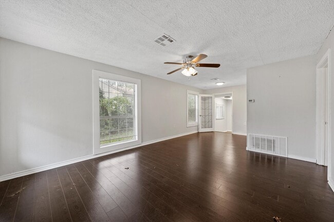 Photo - 513 N 34th St