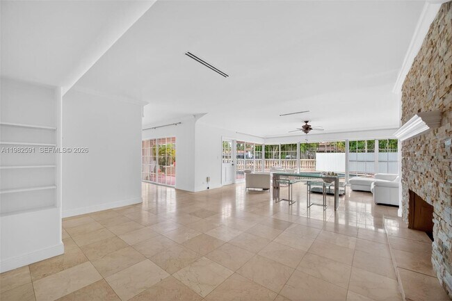 Photo - 8651 NE 10th Ct