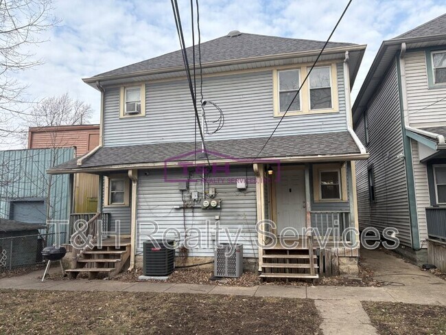 Photo - 2107 E Michigan St