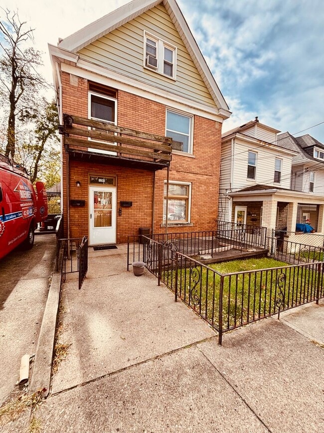 Photo - 1285 Clairhaven St Unit #1