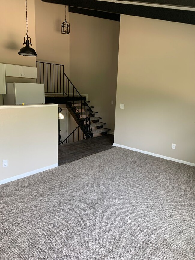 Photo - 4737 Javelin Dr Unit 4733