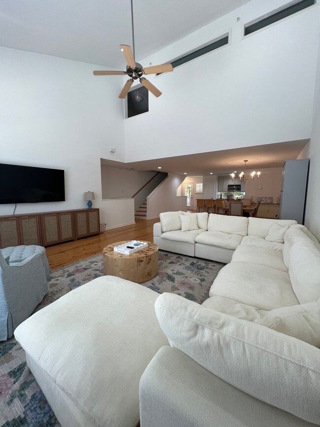 Building Photo - Spacious 3-Bedroom Home for Rent!