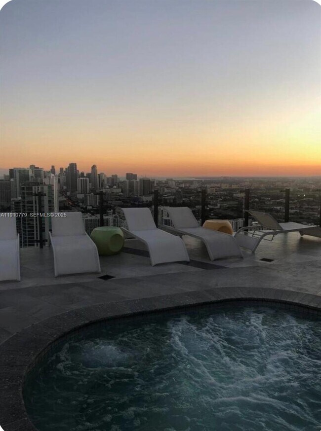 Photo - 501 NE 31st St Unit 810