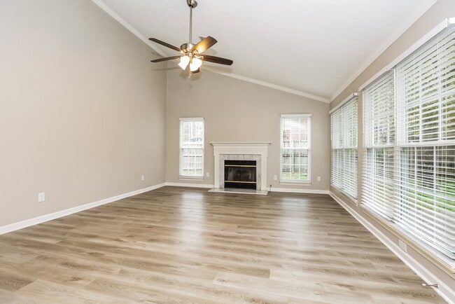 Photo - 4569 Raccoon Trail