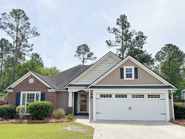 Building Photo - Welcome Home to Luxury Living in Valdosta,...